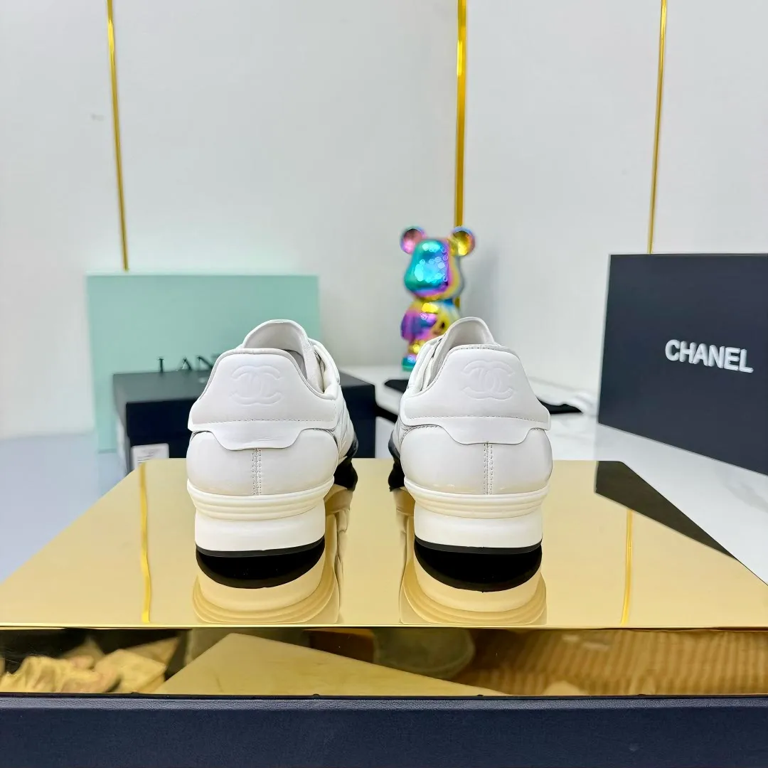 👟👟Ex-factory price 620👟👟 Top version Chanel Chanel - 2025 counter top casual sports shoes This sneaker is a classic design; the upper is electro-embroidered with a variety of techniques; the outsole is fashionable and sporty; it is extraordinary and incorporates a variety of color matching elements... The diversified mix and match is very beautiful and versatile, and can be used for leisure, fashion, sports and outdoor... ꫛꫀꪝ Go➫ Material: ❶Upper is made of: original cowhide ❷Inner lining is made of: original imported sheepskin ❸Outsole is based on: original TPU combination outsole Special counter boutique packaging complete set for women 35–41